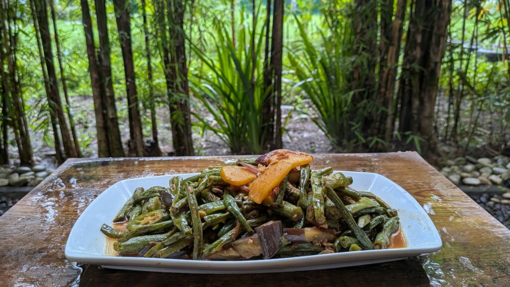 Simple One Pot Pinakbet Recipe