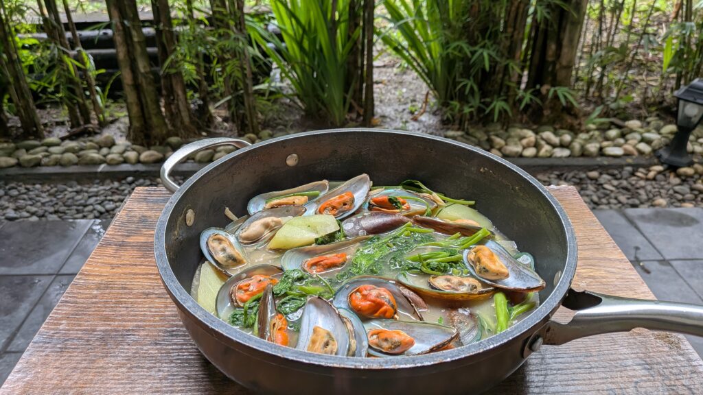 Tinolang Tahong – Your Nutritious Rainy Day Comfort Food